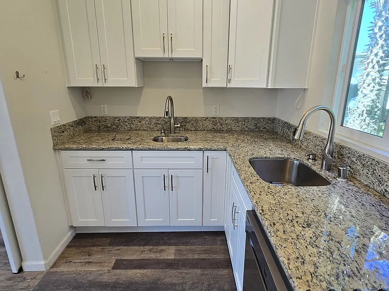 4926 N Rupert Ave — Photo 28