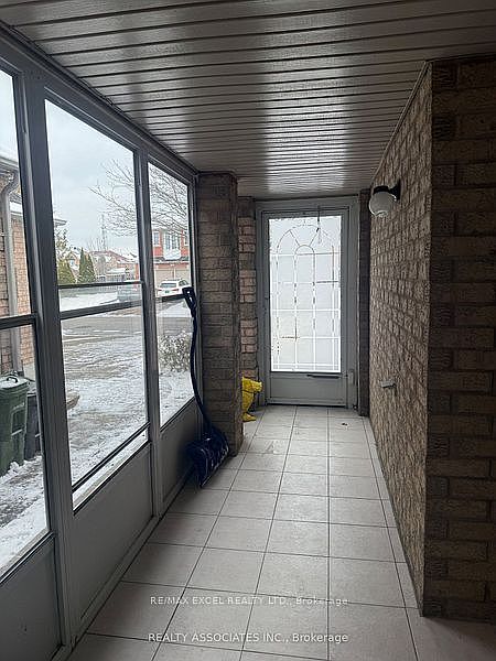 Toronto House for rent - 4 Bedrooms in Toronto
