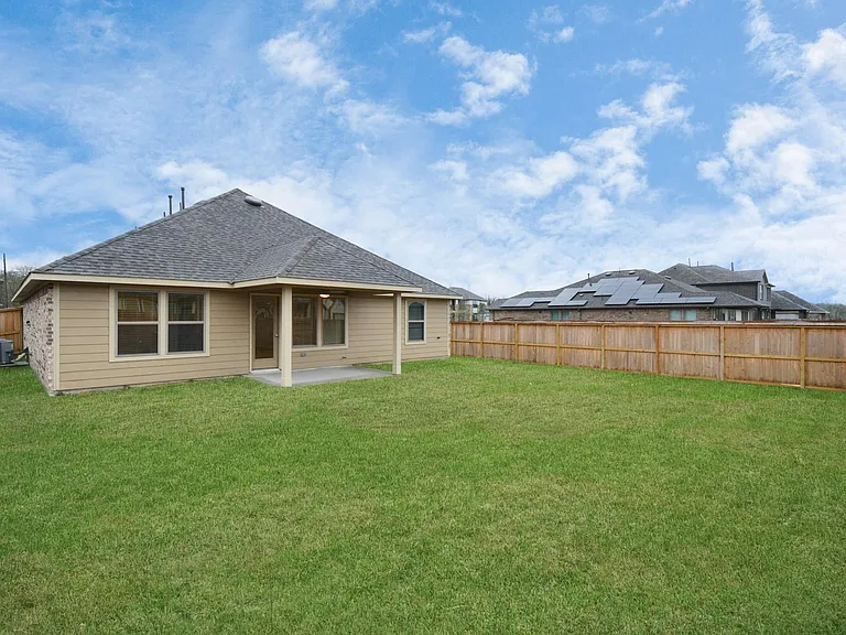 2734 San Bernard Dr — Photo 37