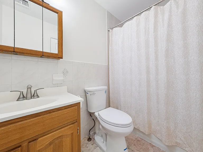 68 Lincoln St #2 — Photo 20