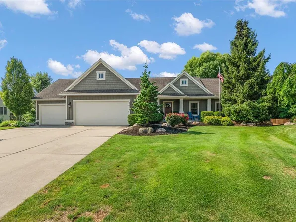 2678 Hawthorne Ct, Jenison, MI 49428