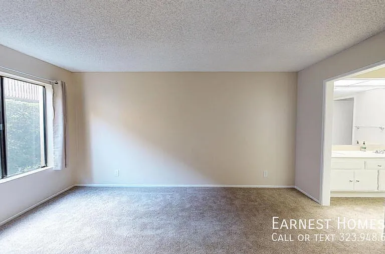 15215 Magnolia Blvd #110 — Photo 7