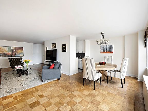 4th image of 140 W End Ave APT 17B