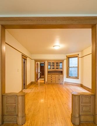 2nd image of 817 N Leavitt St #1