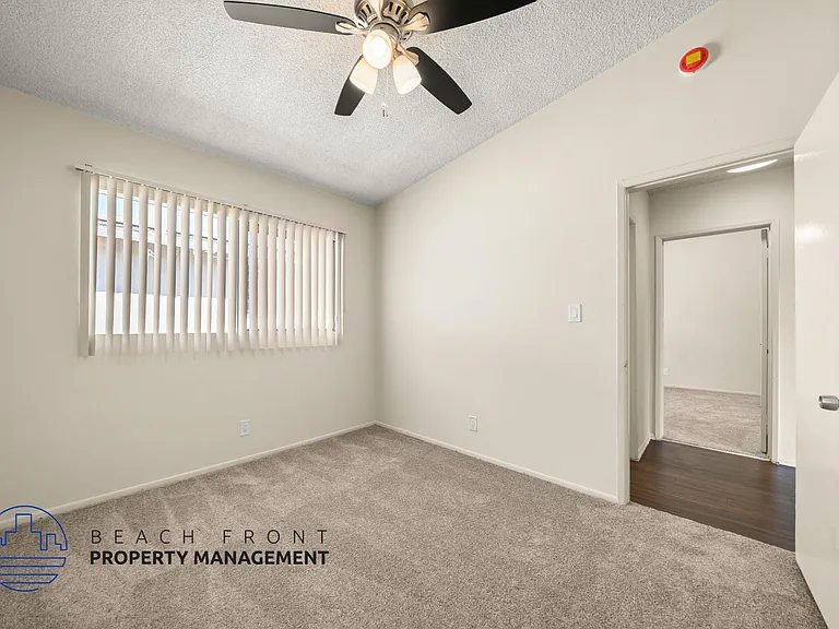 1818 W El Segundo Blvd — Photo 20