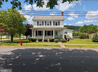 601 16th St, Saxton, PA 16678