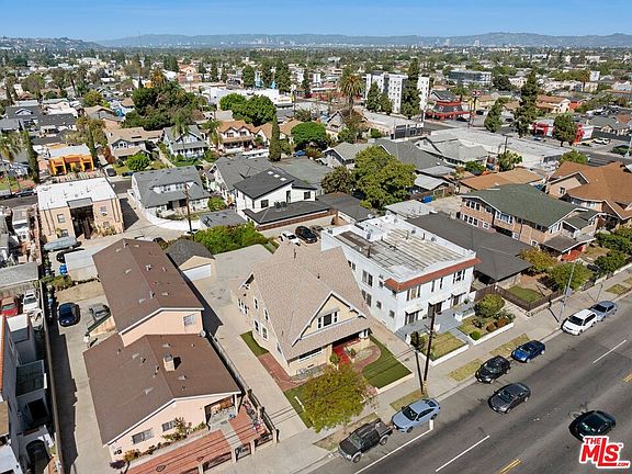 3rd image of 4051 S Normandie Ave
