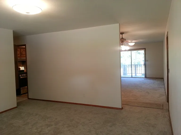 3709 N Beaver Ave — Photo 5