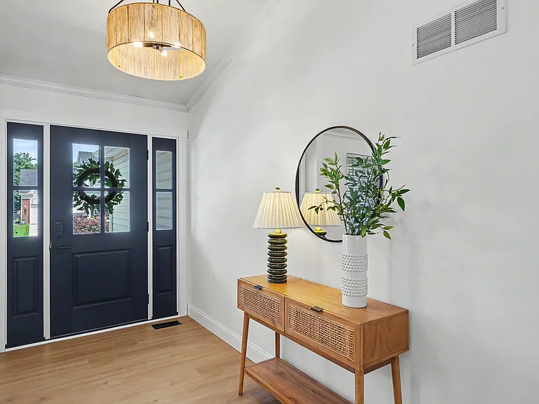 8003 Knights Crossing Dr — Photo 3