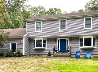12 Bayne Ct, Norwalk, CT 06851