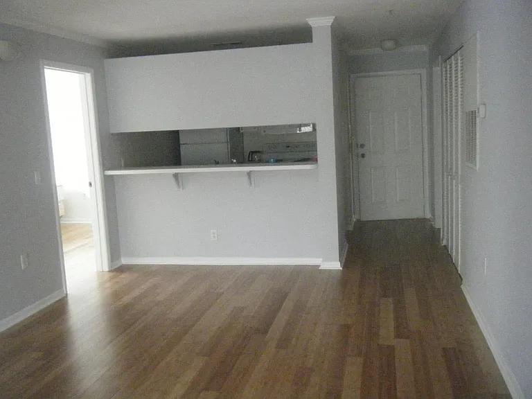 3800 SW 20th Ave #408 — Photo 4