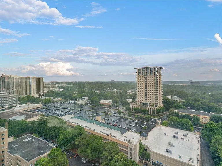 2870 Pharr Court South NW #NW-2602-2602 — Photo 44