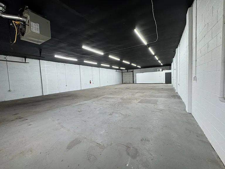 572 S Nelson Rd #C — Photo 2