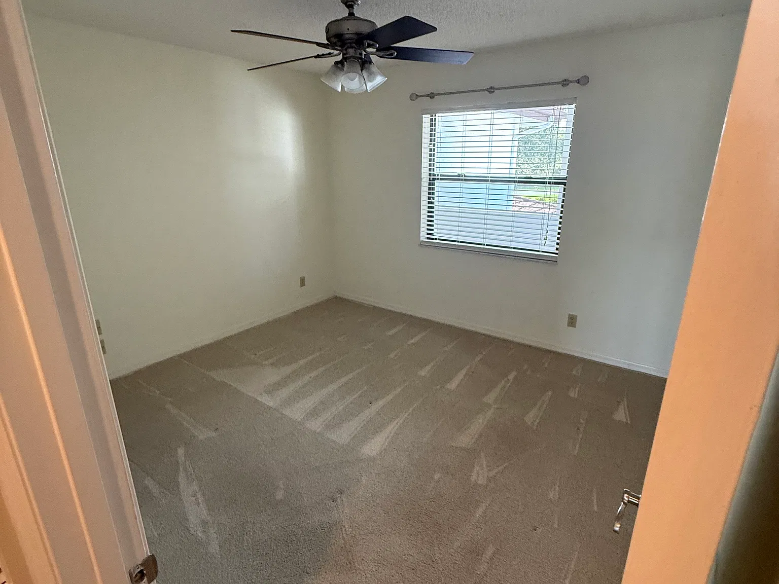 2 bed, 1135 sqft, $2,400 — Photo 2