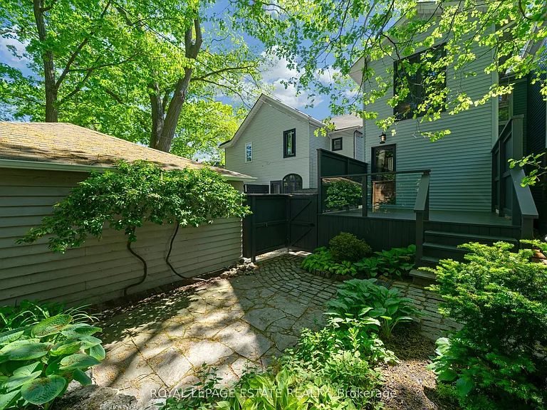 101 Silver Birch Ave — Photo 42