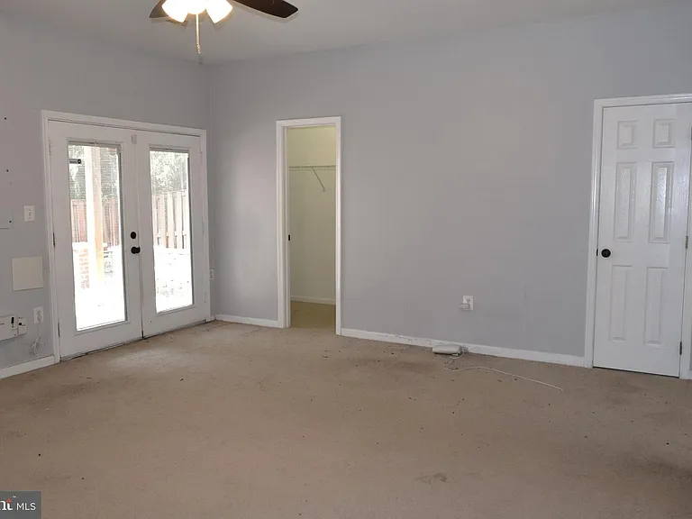 8819 Blue Royale Ln — Photo 36