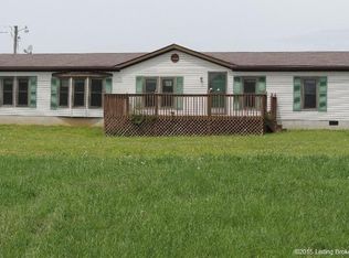 3890 E Dutch Creek Ct, Pekin, IN 47165