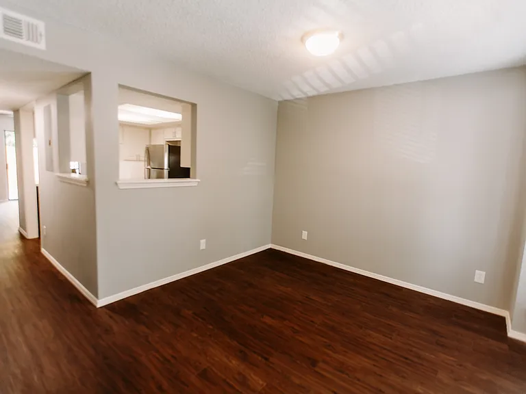 3110 Whisper Oaks Ln #C — Photo 9