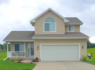 1527 Morgan Dr, Nebraska City, NE 68410