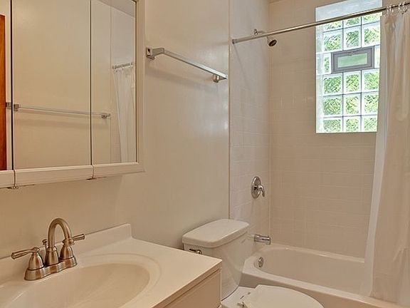 5th image of 5213-15 S Dorchester Ave #1N