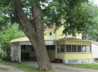 312 N Spruce St, Creston, IA 50801