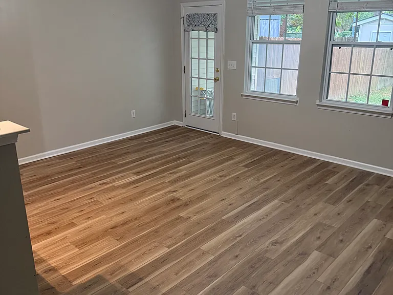 203 Brookshire Rd — Photo 4