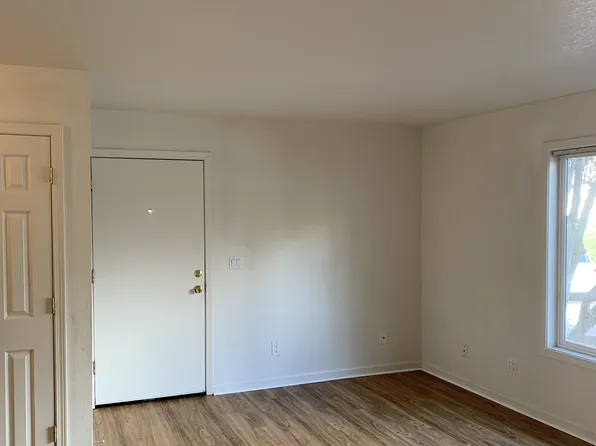 2303 SE Courtney Ave #2303, Portland, OR 97222