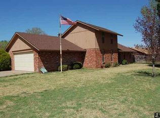 301 Rosanne St, Enid, OK 73703