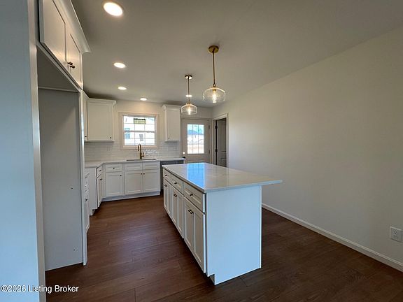5th image of 600 Braden Way