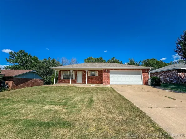 308 N East St, Fort Gibson, OK 74434