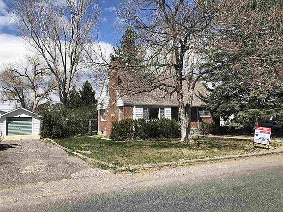 2nd image of 624 W Park Ave