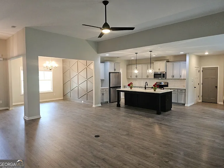 345 Rising Star Rd — Photo 7