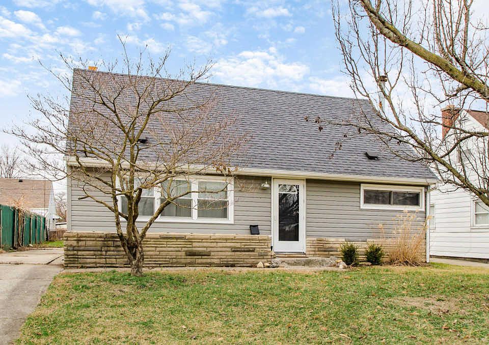 1st image of 633 Savannah Dr