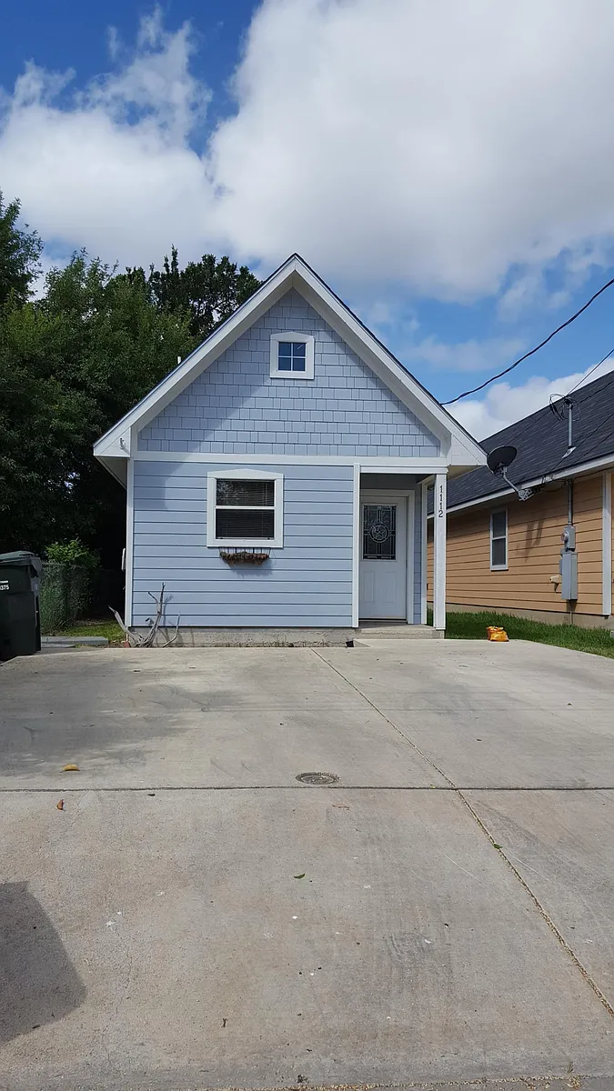 Building Photo - 1112 Jones St