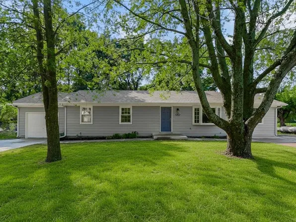 19110 S Sunray Dr, Spring Hill, KS 66083