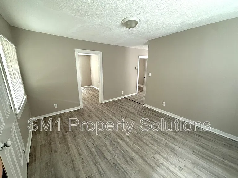 915 Willow Rd — Photo 19