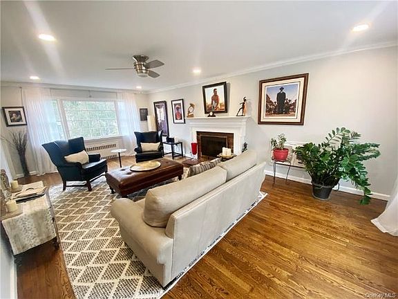 4th image of 10 Holland Pl
