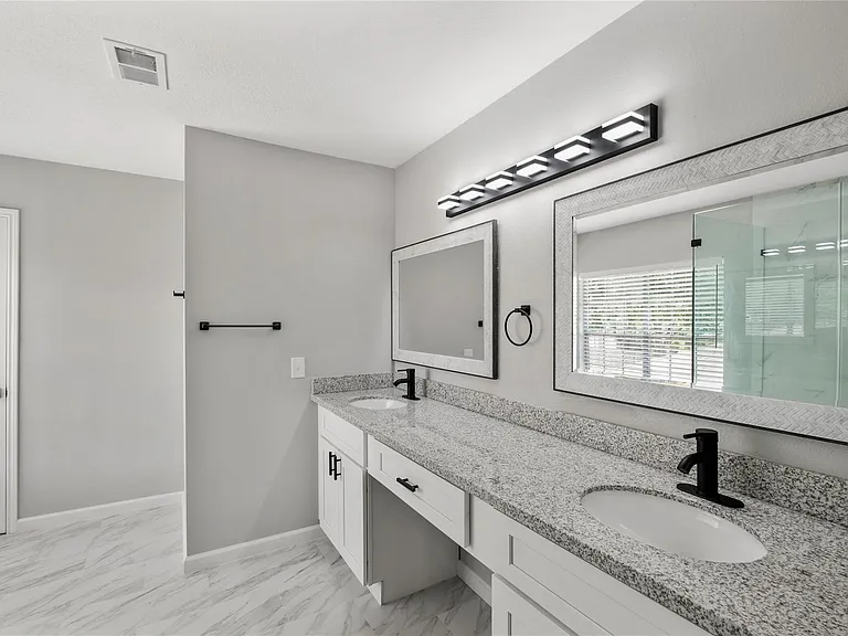 4523 Waterfall Way — Photo 10