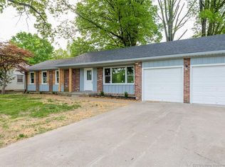 3305 Middle Rd, Jeffersonville, IN 47130