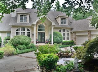 10215 Governors Dr, Chapel Hill, NC 27517