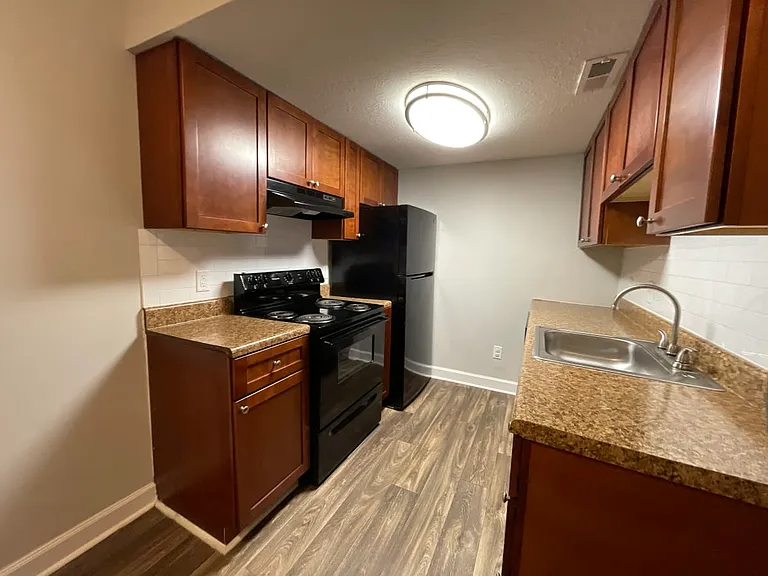 Nova Ridge Apartments — Photo 25