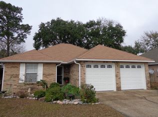 2074 Woodfield Ln, Biloxi, MS 39532