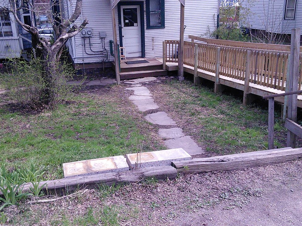 2nd image of 2907 W 3rd St