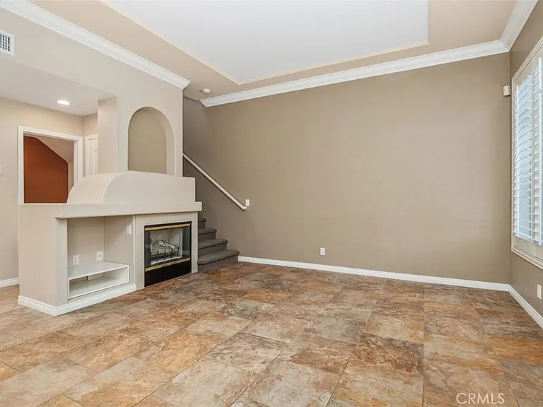 64 Mission Ct — Photo 6
