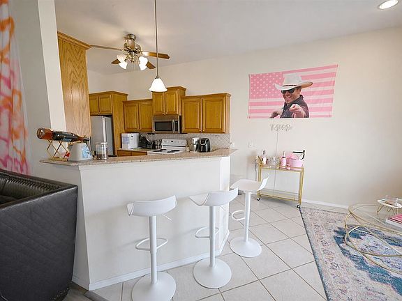 5th image of 814 S Rock Hollow Ct