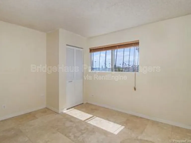 5155 W Point Loma Blvd #11 — Photo 5