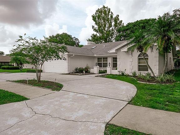 5th image of 105 Tanglewood Ct