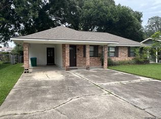 139 Hickory St, Denham Springs, LA 70726