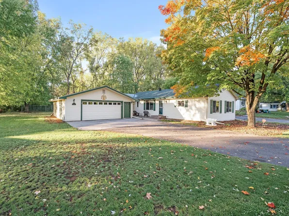 2116 Stillwater St, White Bear Township, MN 55110
