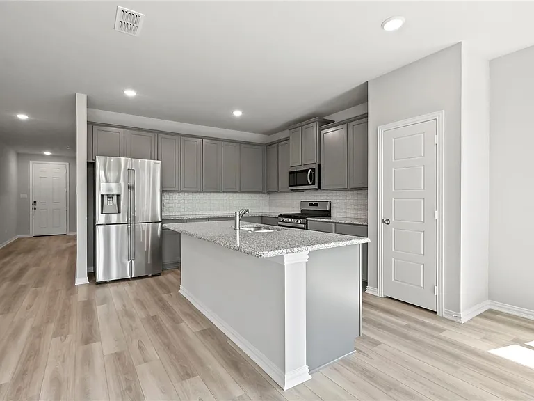 1515 Bridlepath Trl — Photo 6